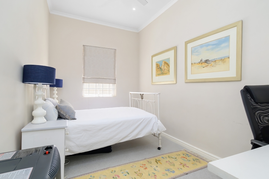 2 Bedroom Property for Sale in Claremont Upper Western Cape